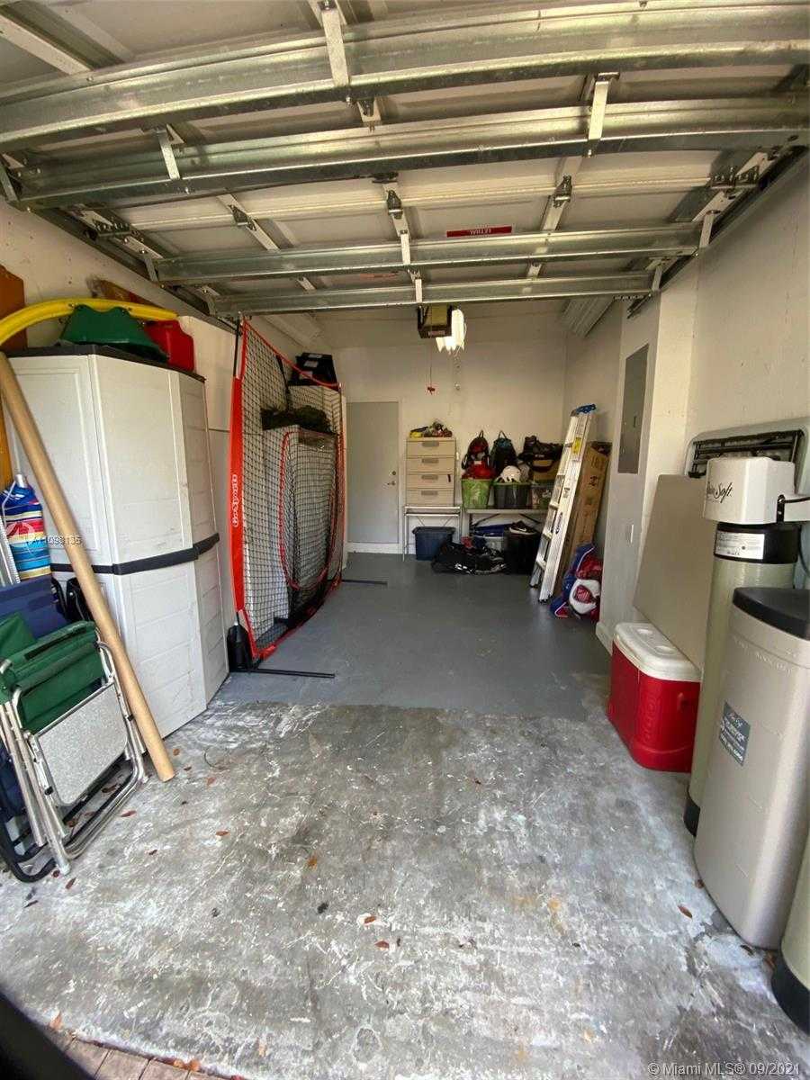 Small Image of 5715 NORTH WEST 112TH PATH #5715, Doral Number 24