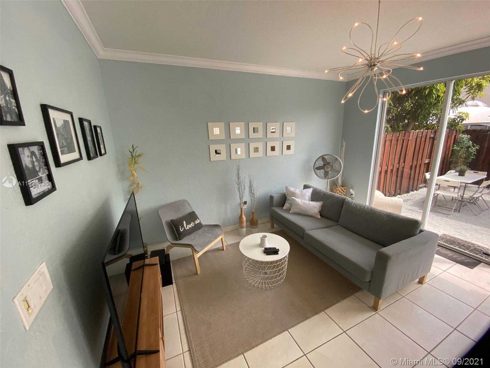 Small Image of 5715 NORTH WEST 112TH PATH #5715, Doral Number 7