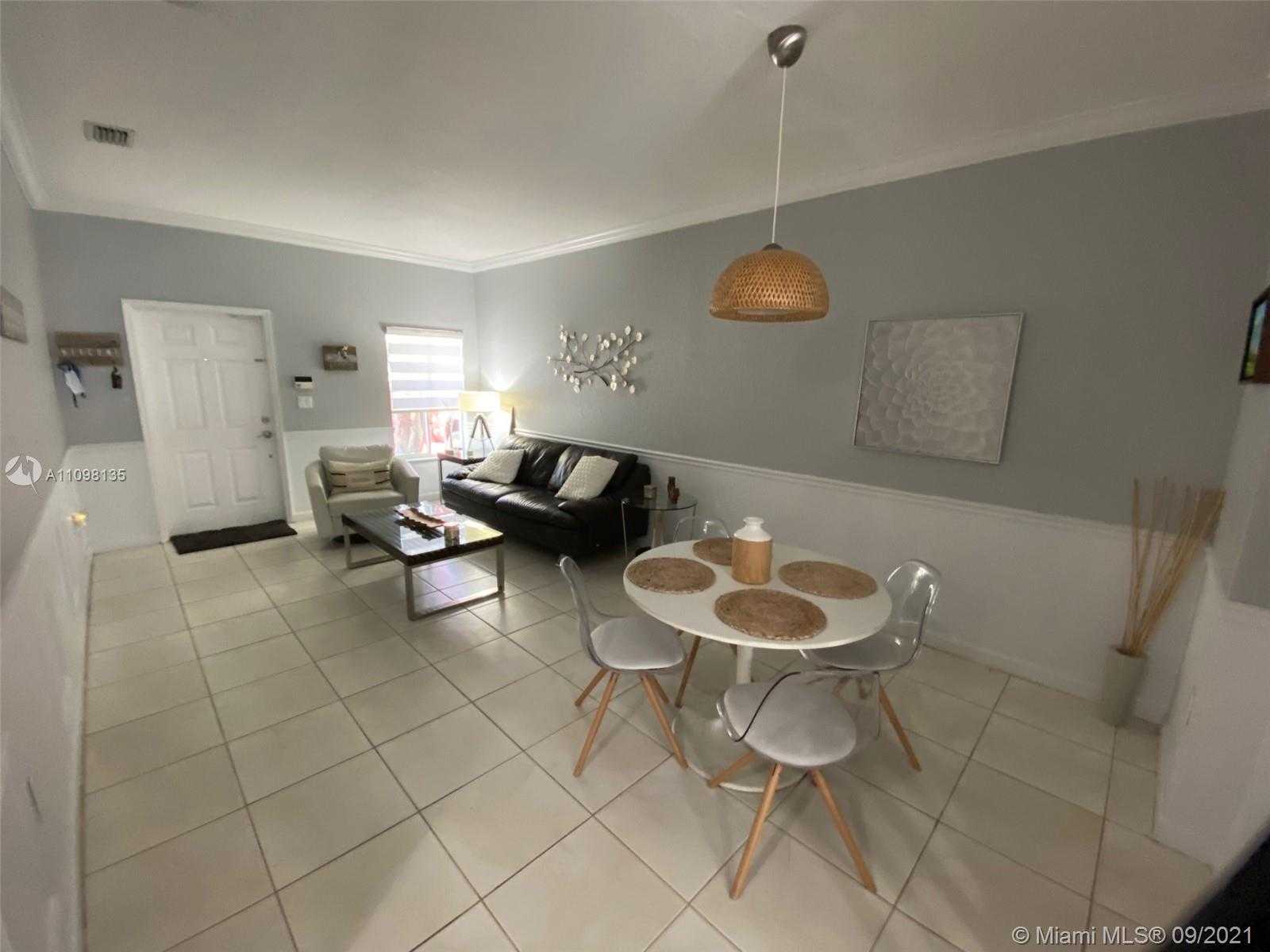 Small Image of 5715 NORTH WEST 112TH PATH #5715, Doral Number 8