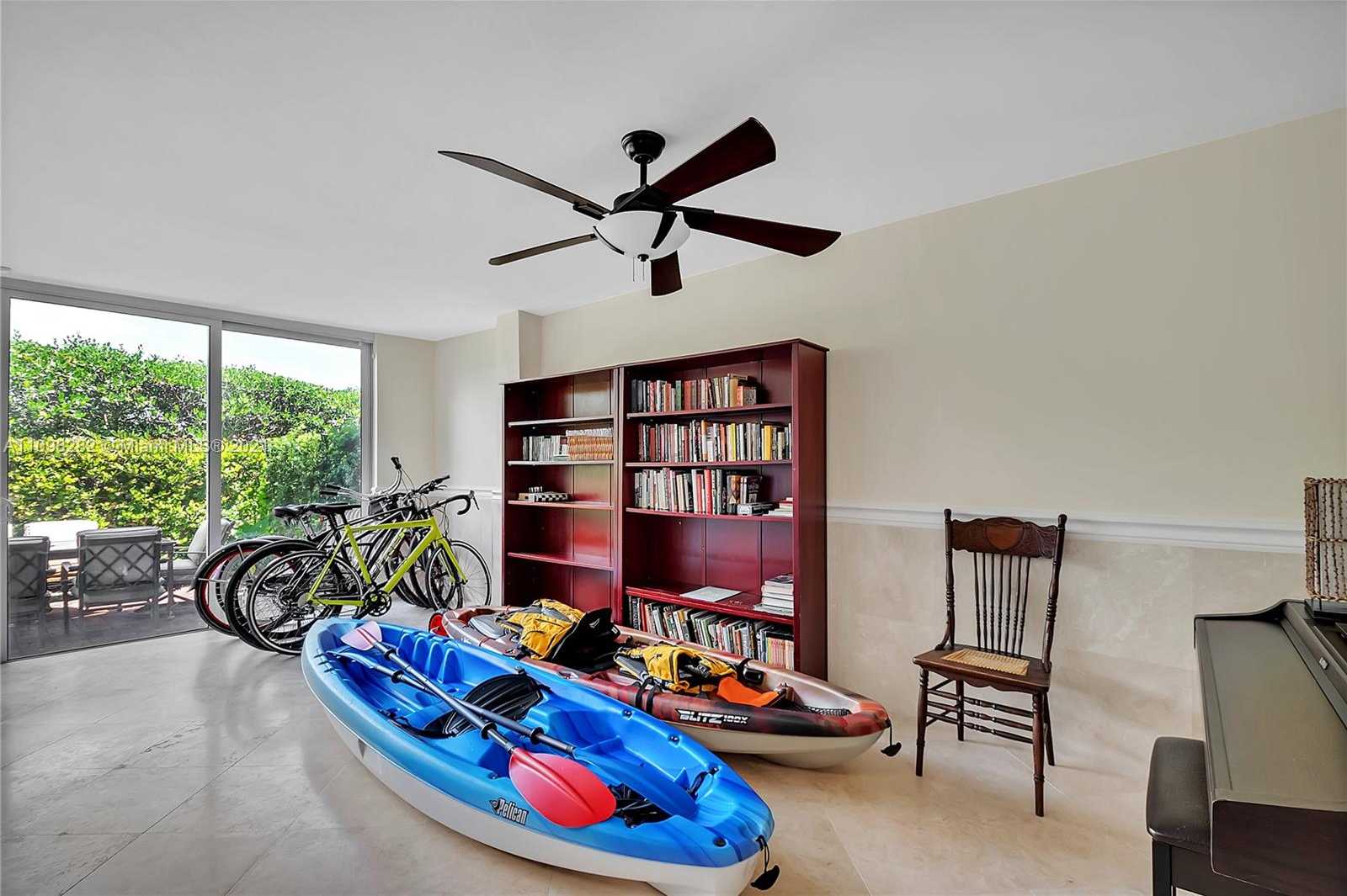 Small Image of 6022 PARADISE POINT DR, Palmetto Bay Number 17