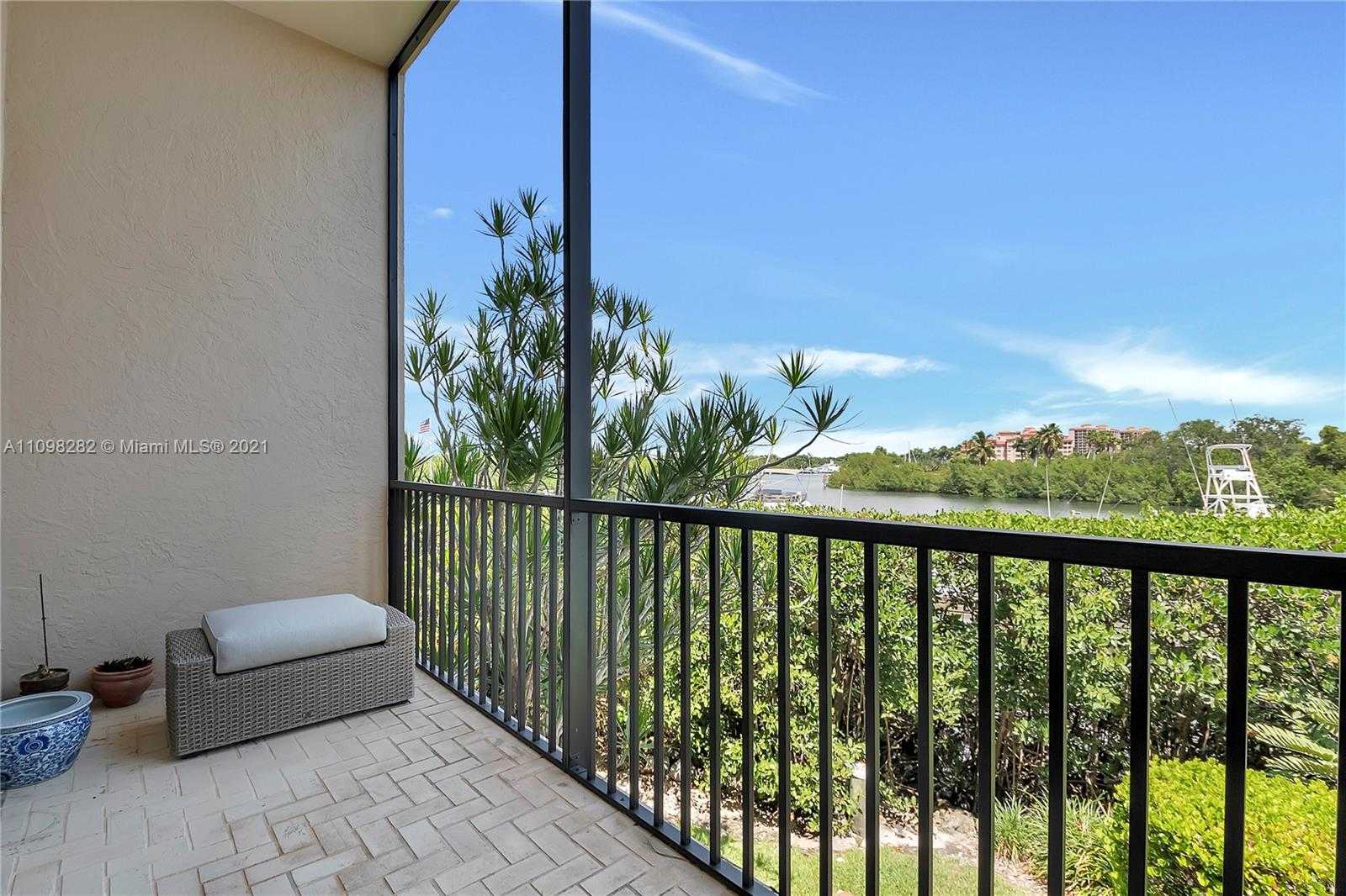 Small Image of 6022 PARADISE POINT DR, Palmetto Bay Number 22