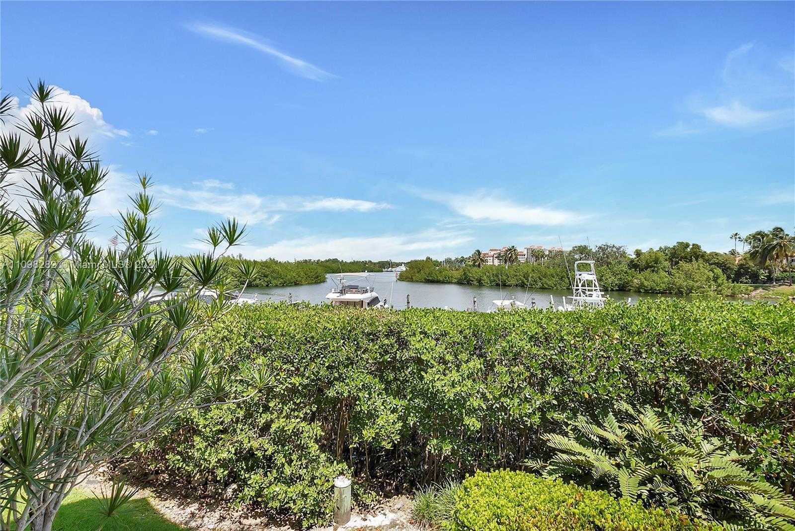 Small Image of 6022 PARADISE POINT DR, Palmetto Bay Number 23