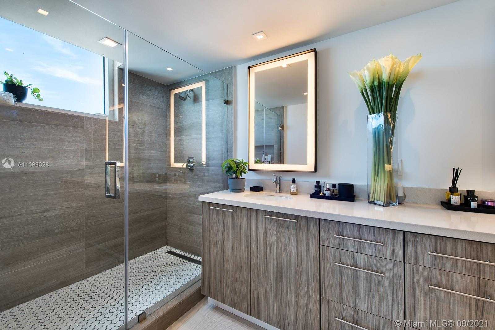 Small Image of 6700 INDIAN CREEK DR #1408, Miami Beach Number 13