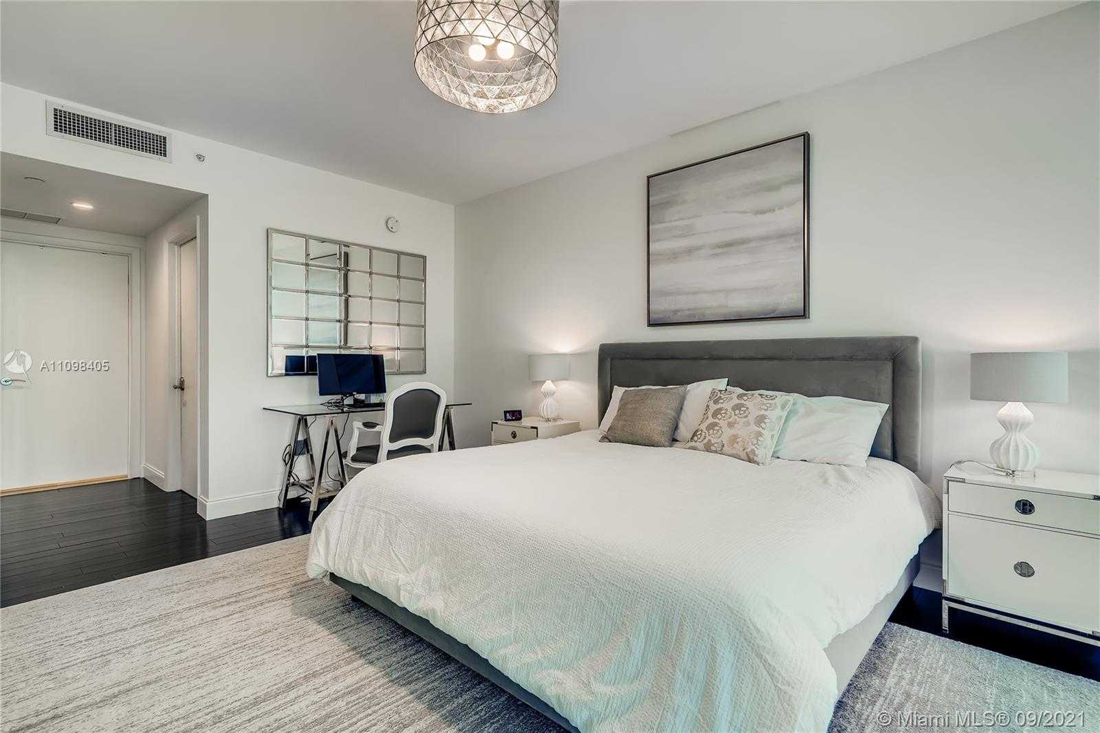 Small Image of 17001 COLLINS AVE #907, Sunny Isles Beach Number 17