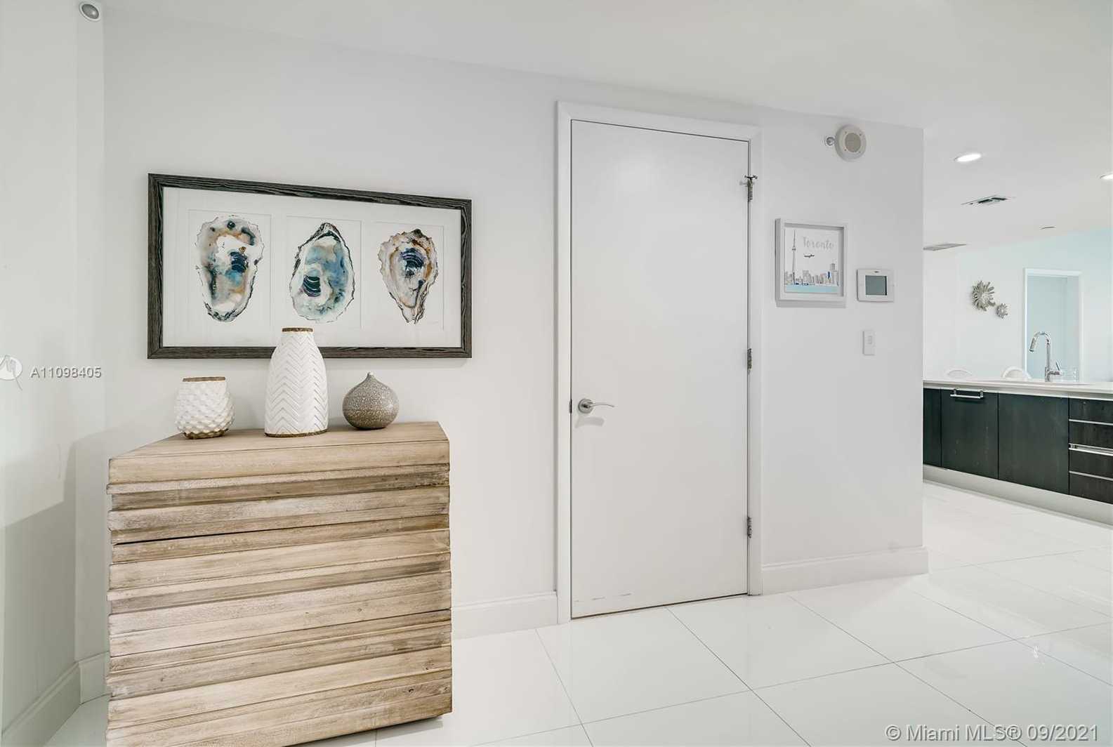 Small Image of 17001 COLLINS AVE #907, Sunny Isles Beach Number 3