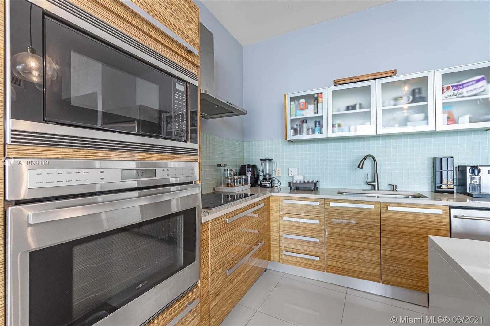 Small Image of 2020 NORTH BAYSHORE DR #2108, Miami Number 12
