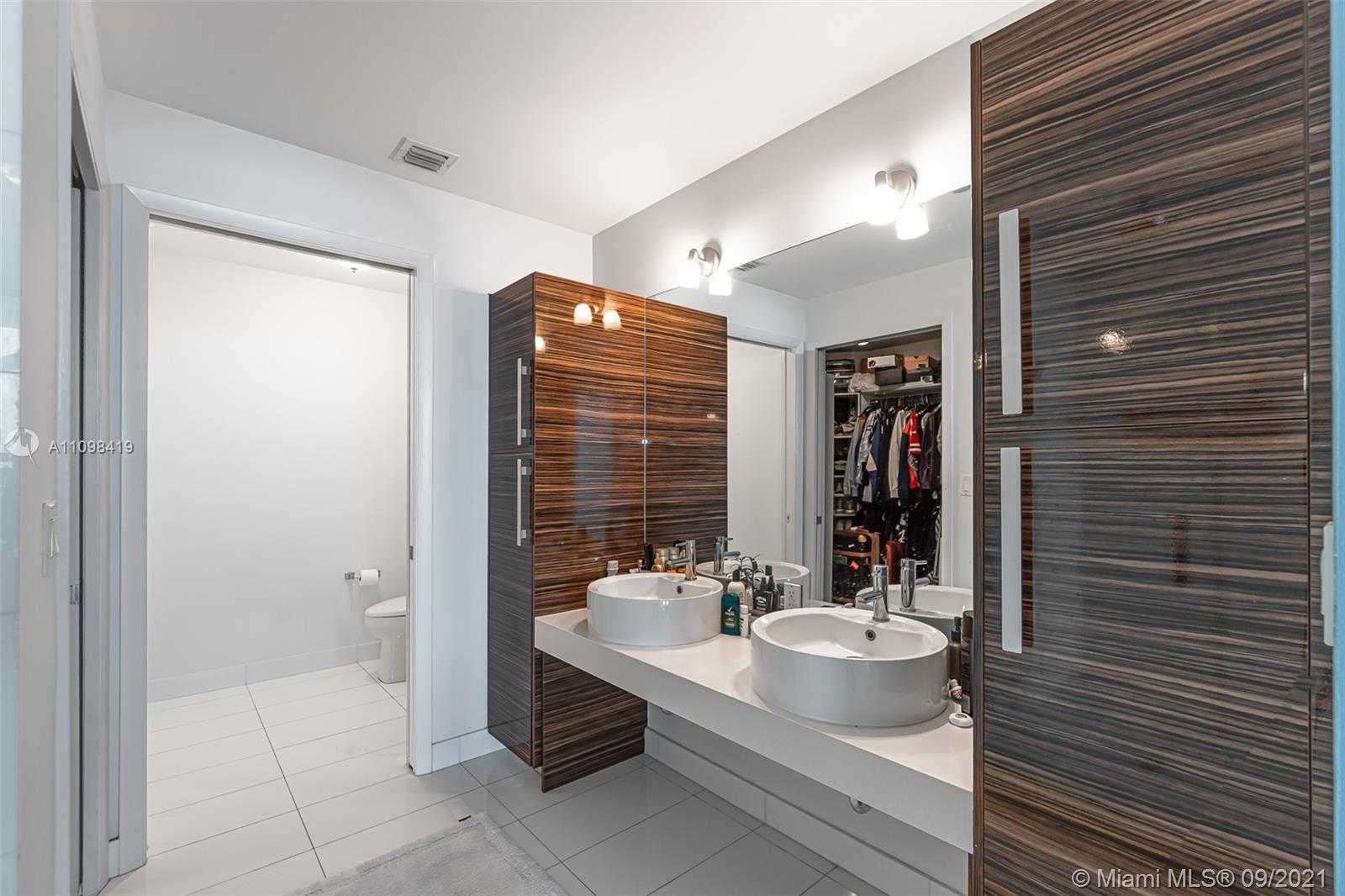 Small Image of 2020 NORTH BAYSHORE DR #2108, Miami Number 16
