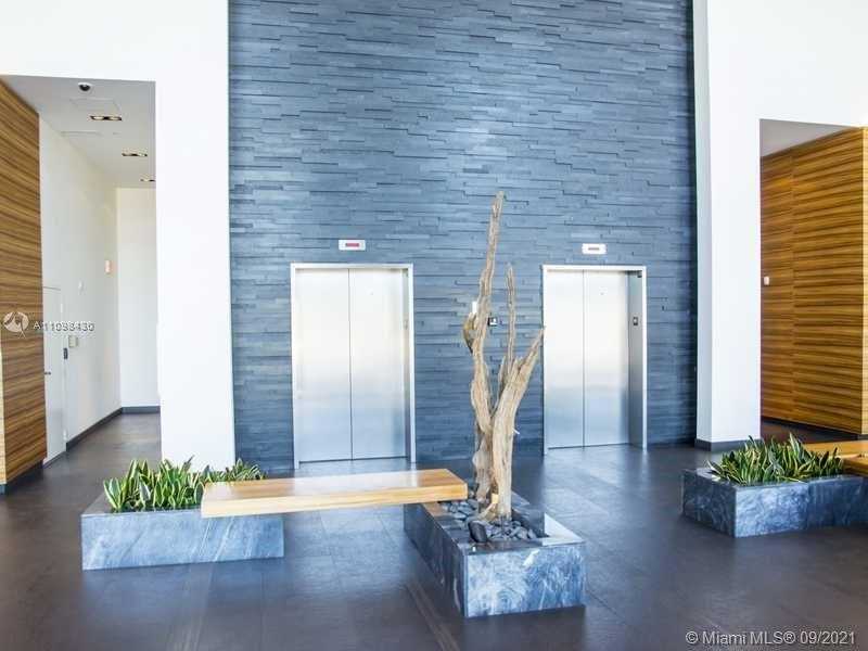 Small Image of 888 BISCAYNE BLVD #3605, Miami Number 17