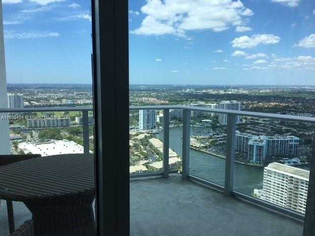 Small Image of 4111 SOUTH OCEAN DR #2912, Hollywood Number 9
