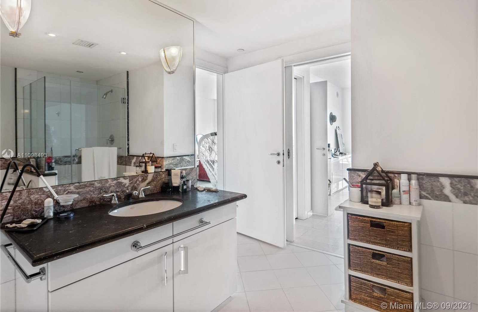 Small Image of 540 WEST AVE #1513, Miami Beach Number 11