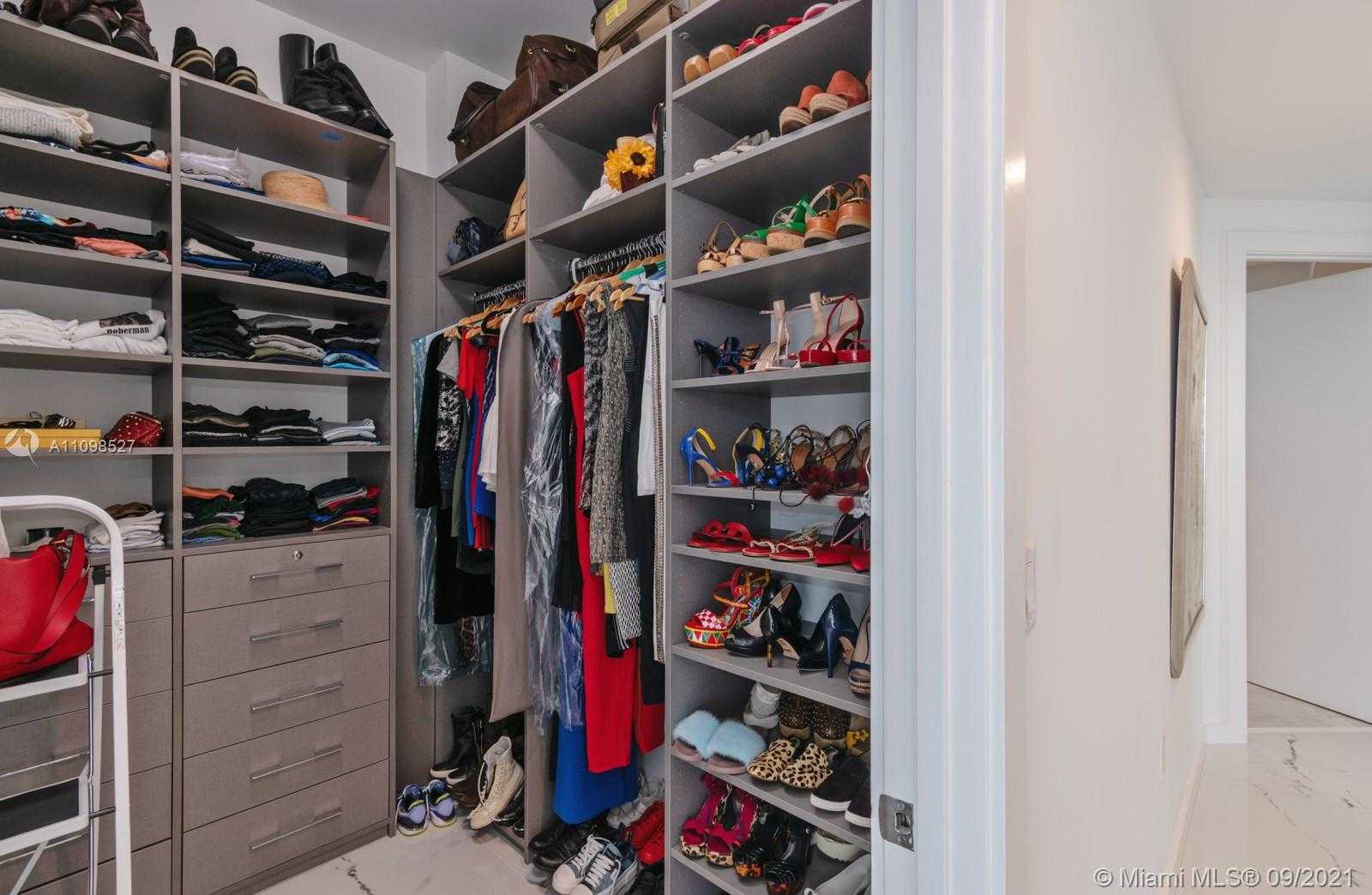 Small Image of 4100 ISLAND BLVD #801, Aventura Number 15