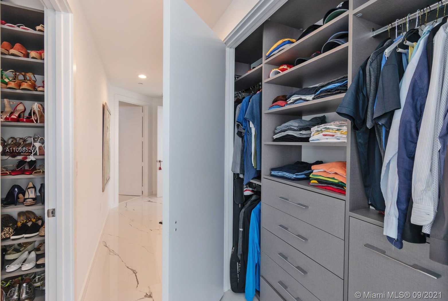 Small Image of 4100 ISLAND BLVD #801, Aventura Number 16
