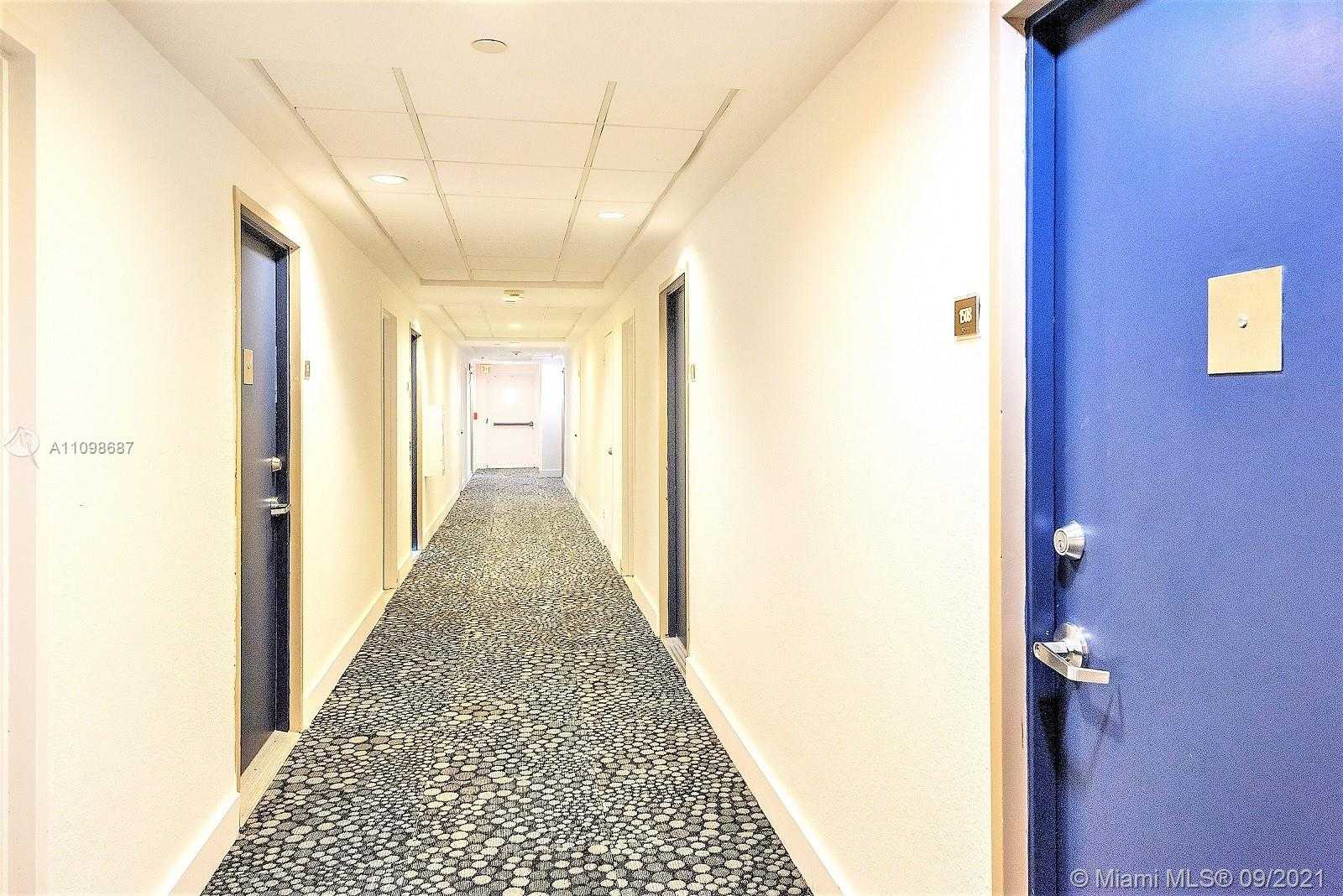 Small Image of 1000 WEST AVE #1508, Miami Beach Number 2