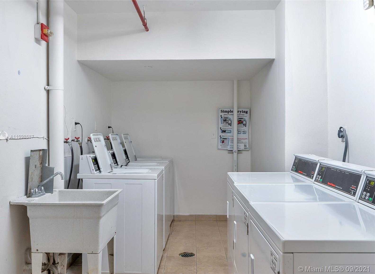 Small Image of 1000 WEST AVE #1508, Miami Beach Number 25