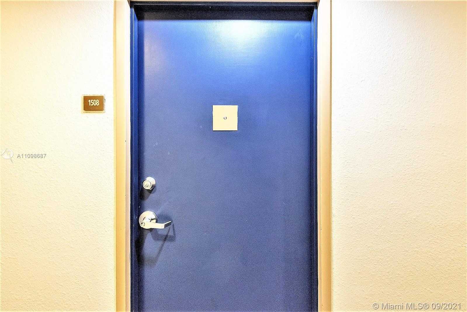 Small Image of 1000 WEST AVE #1508, Miami Beach Number 3