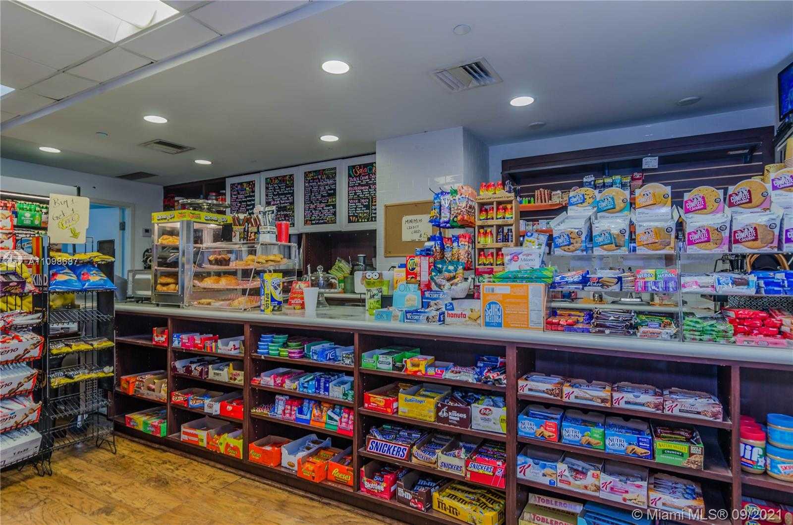 Small Image of 1000 WEST AVE #1508, Miami Beach Number 30