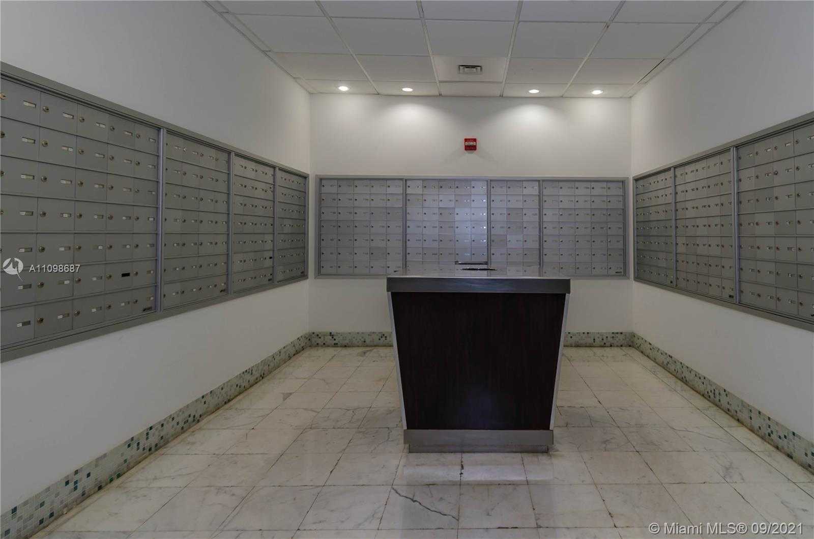 Small Image of 1000 WEST AVE #1508, Miami Beach Number 31
