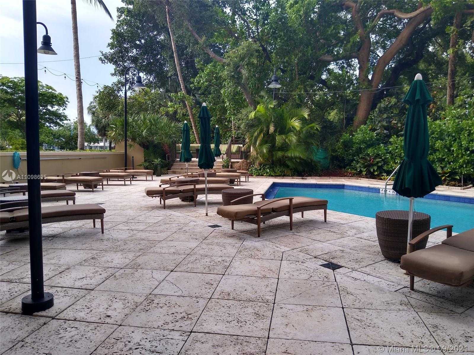 Small Image of 2951 SOUTH BAYSHORE DR #807, Miami Number 17