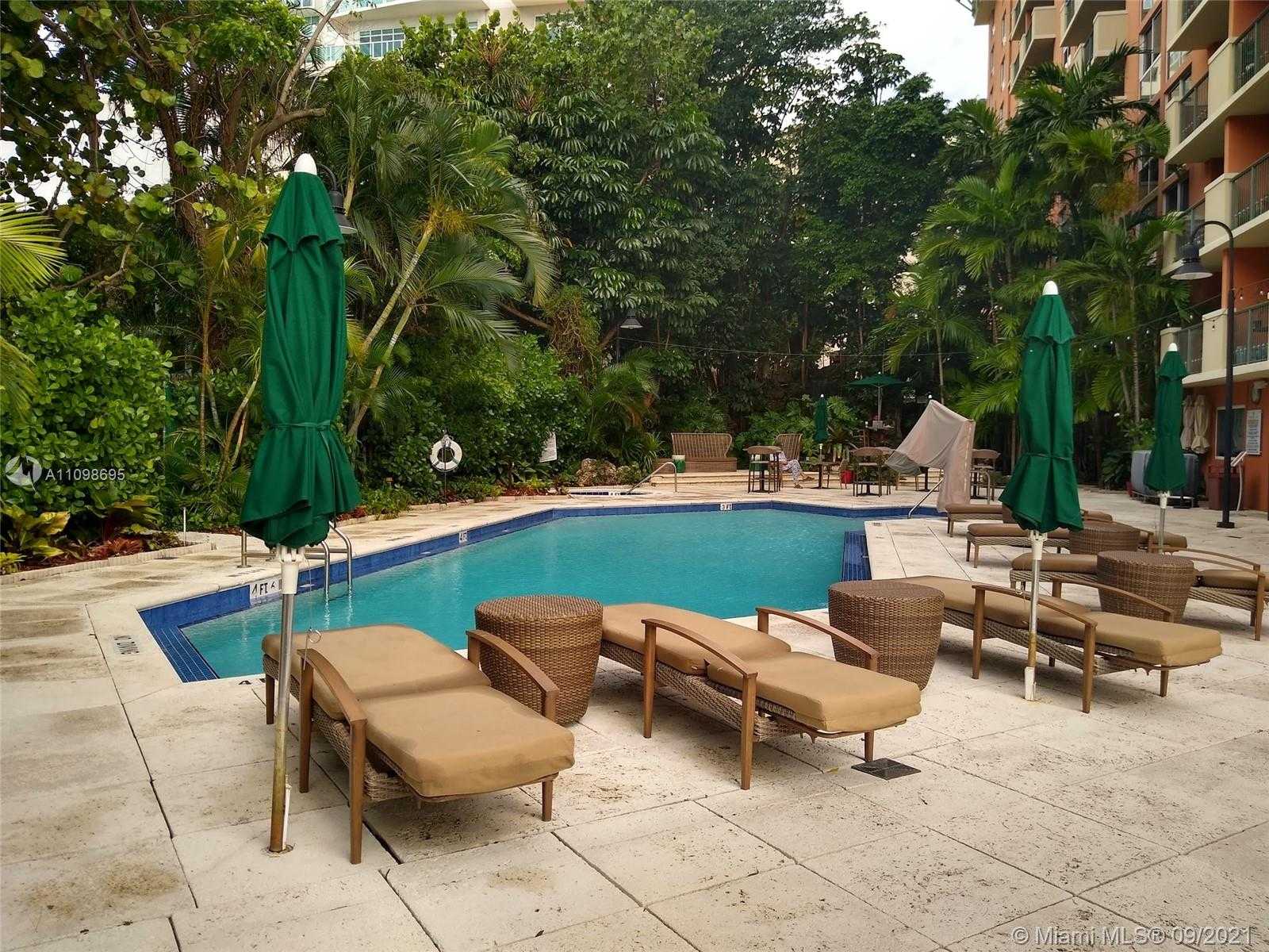 Small Image of 2951 SOUTH BAYSHORE DR #807, Miami Number 18