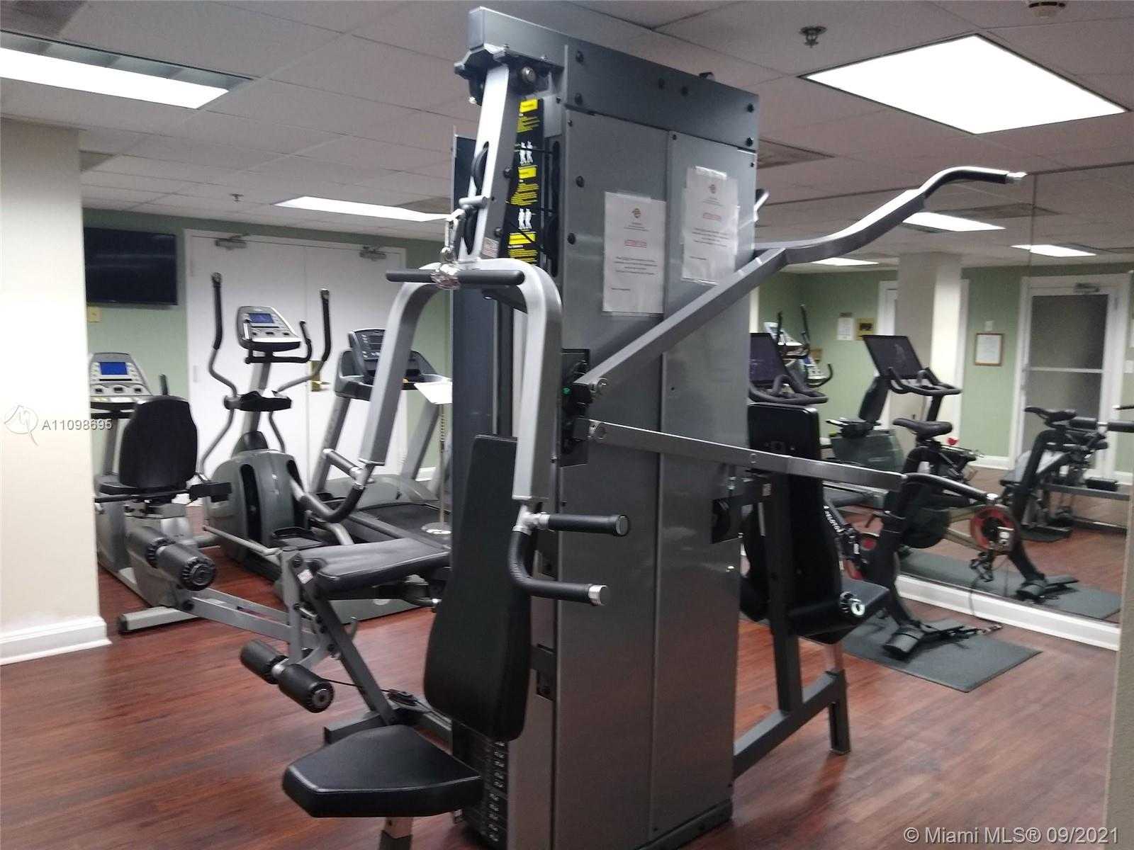 Small Image of 2951 SOUTH BAYSHORE DR #807, Miami Number 50