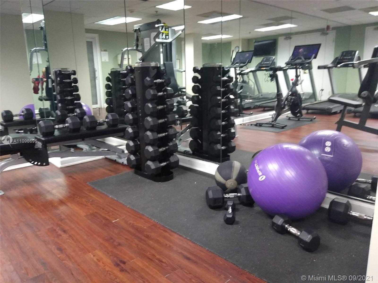 Small Image of 2951 SOUTH BAYSHORE DR #807, Miami Number 51