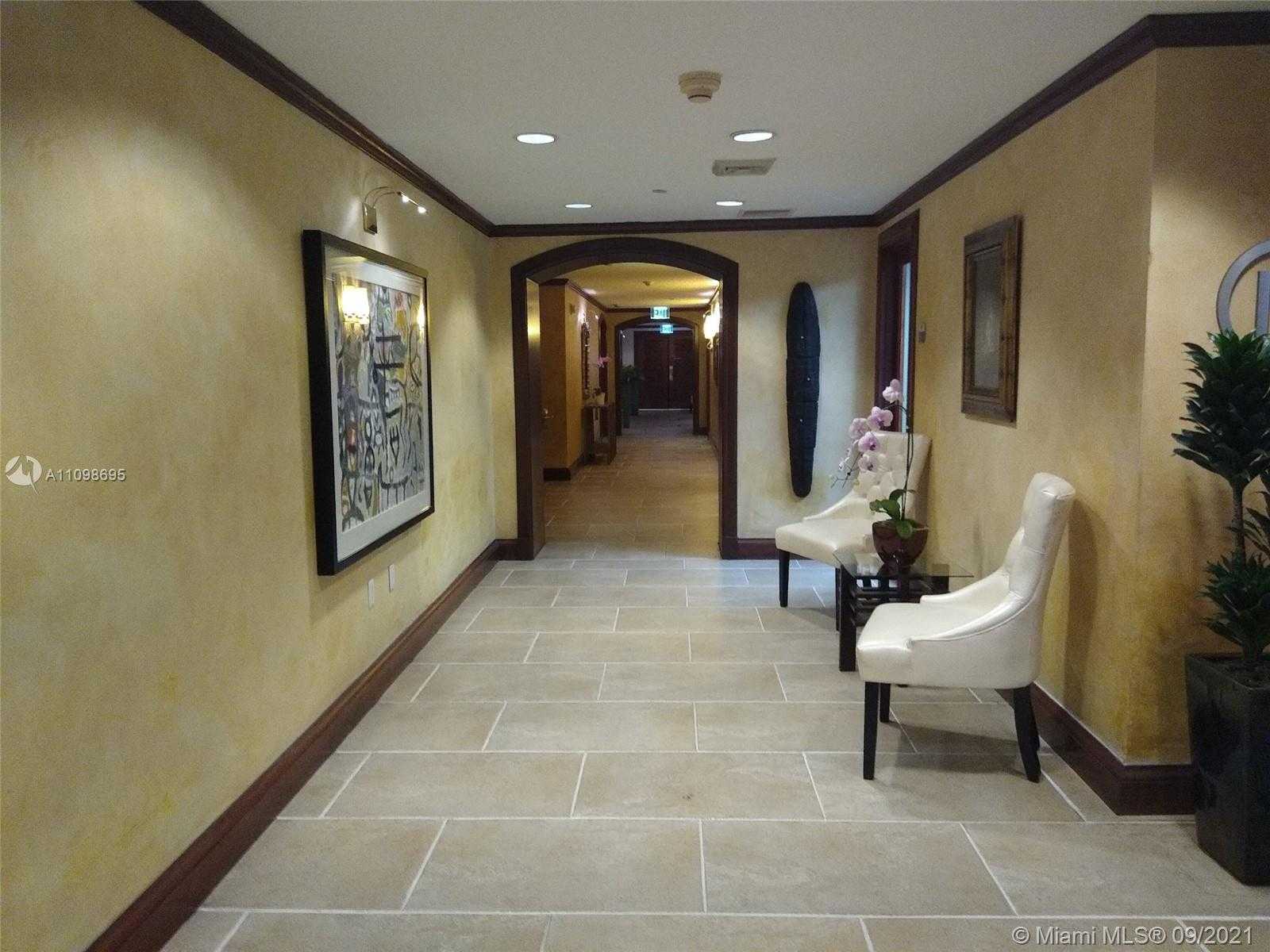 Small Image of 2951 SOUTH BAYSHORE DR #807, Miami Number 9