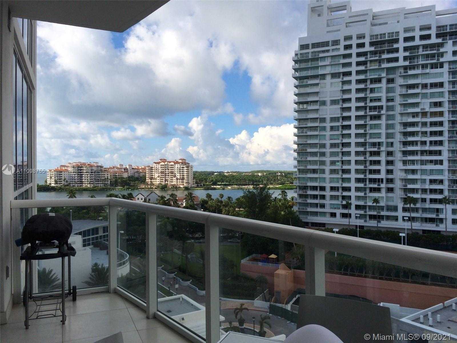 Small Image of 50 SOUTH POINTE DR #1005, Miami Beach Number 11
