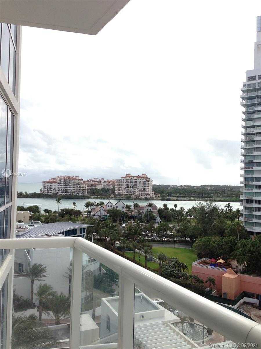 Small Image of 50 SOUTH POINTE DR #1005, Miami Beach Number 12