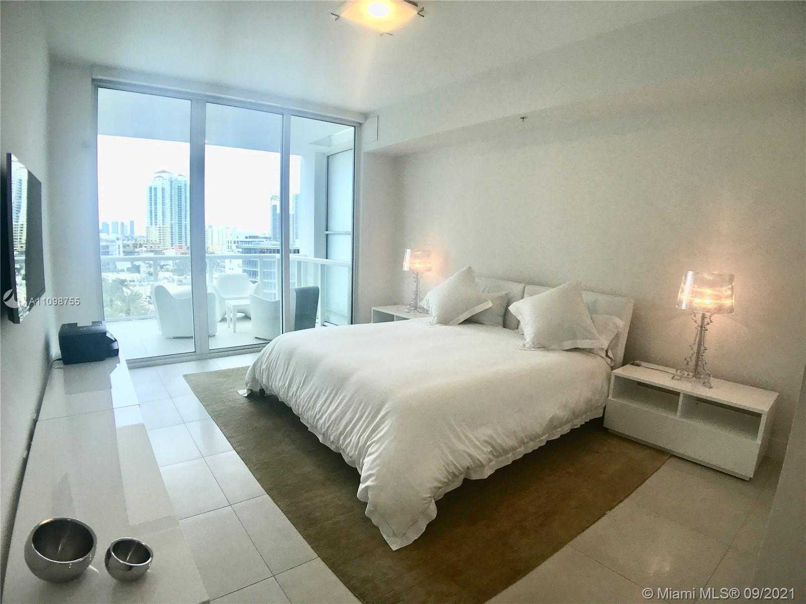 Small Image of 50 SOUTH POINTE DR #1005, Miami Beach Number 13