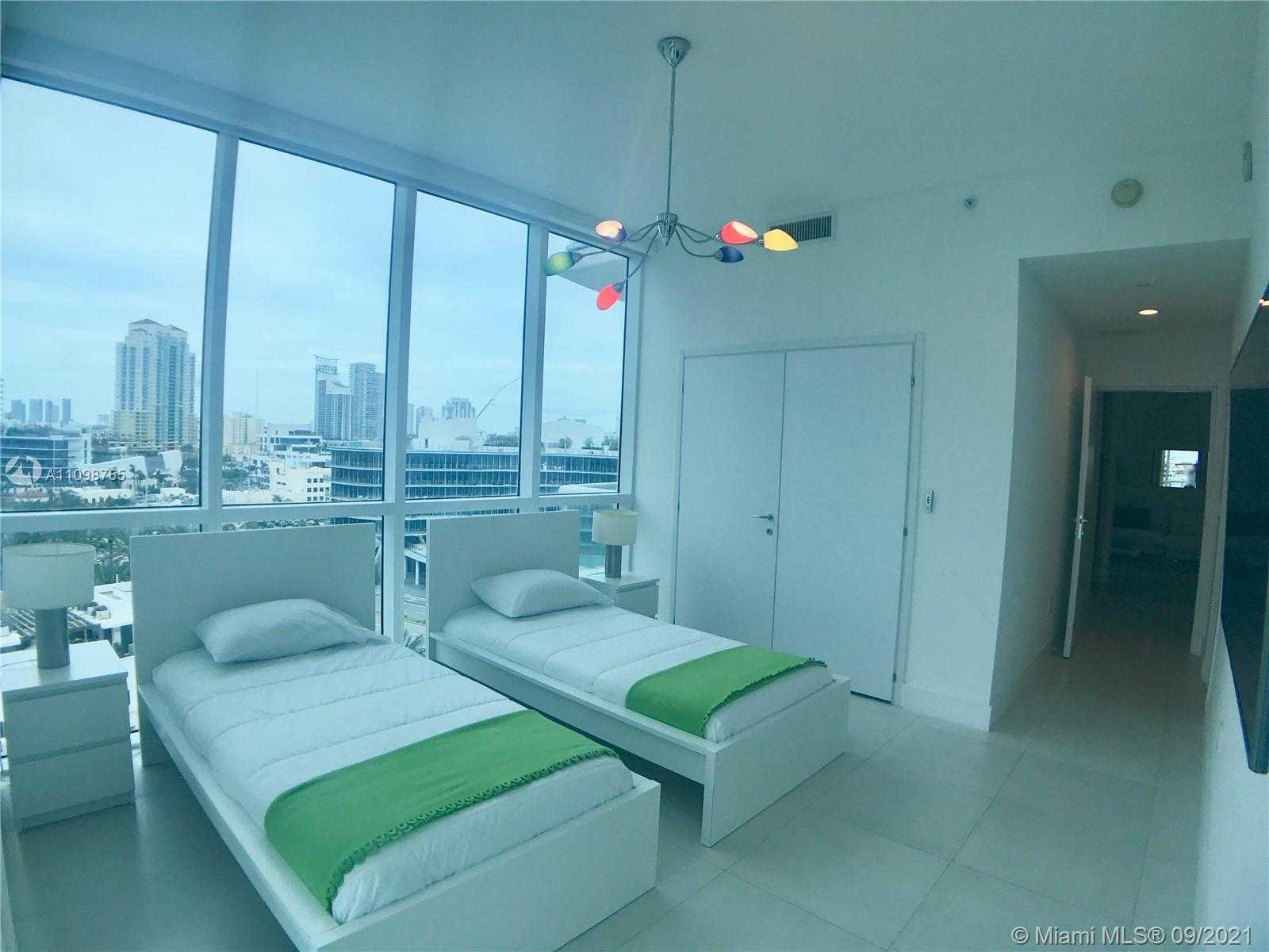 Small Image of 50 SOUTH POINTE DR #1005, Miami Beach Number 20
