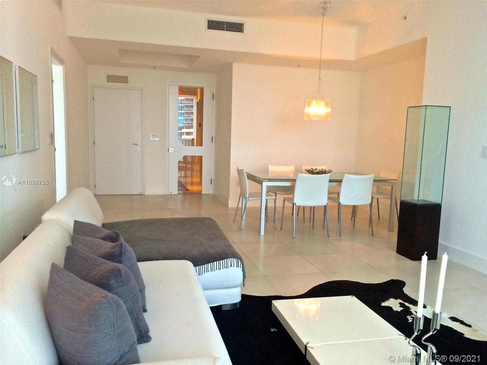 Small Image of 50 SOUTH POINTE DR #1005, Miami Beach Number 6