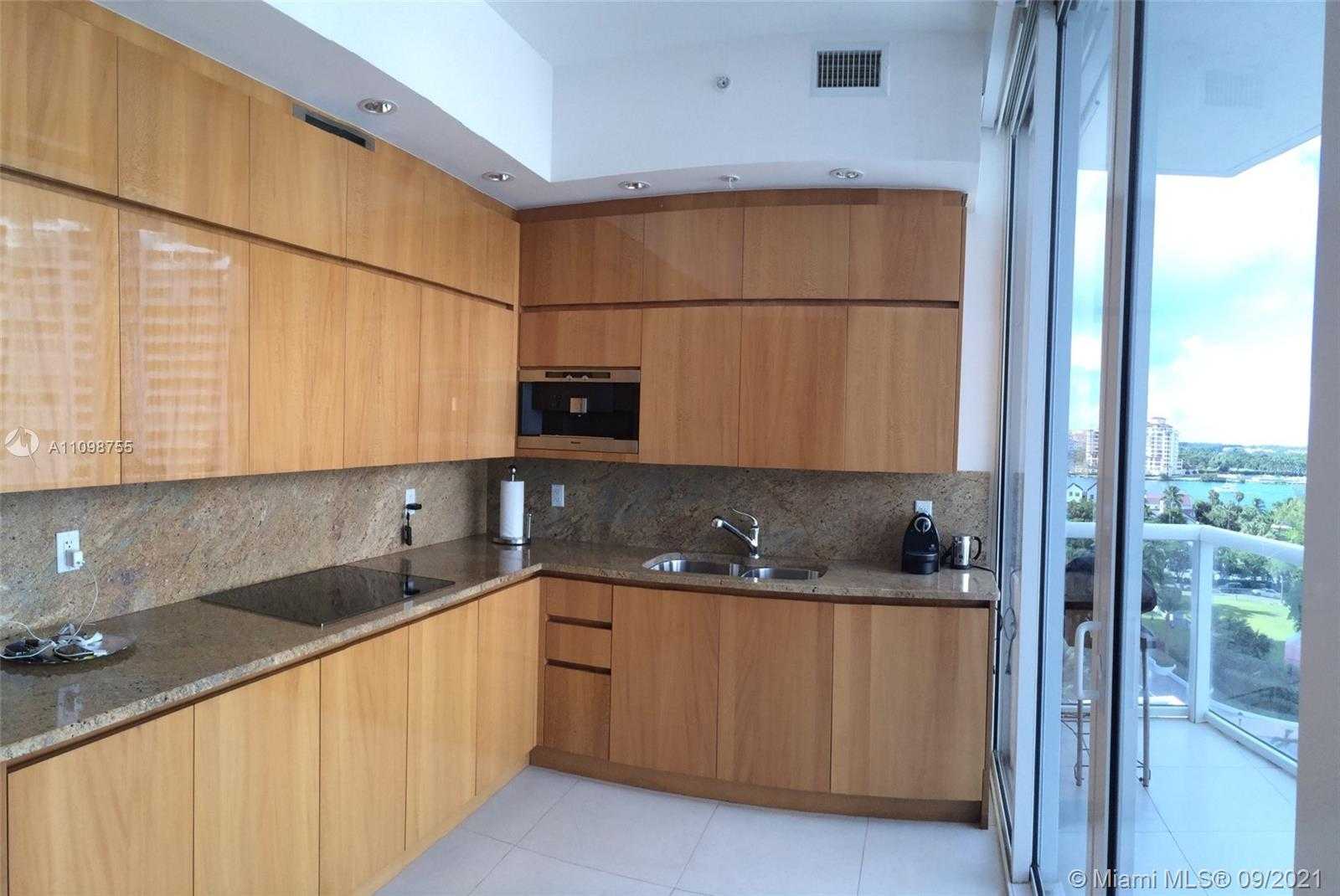 Small Image of 50 SOUTH POINTE DR #1005, Miami Beach Number 8
