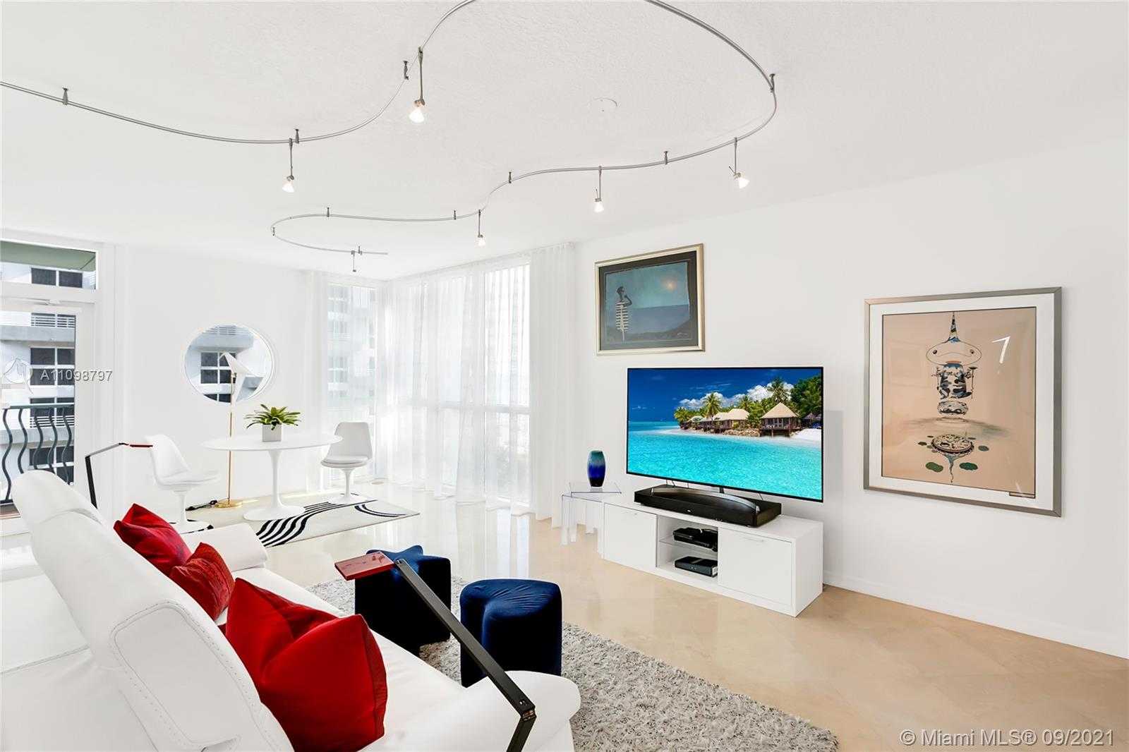 Small Image of 1500 OCEAN DR #1107, Miami Beach Number 6