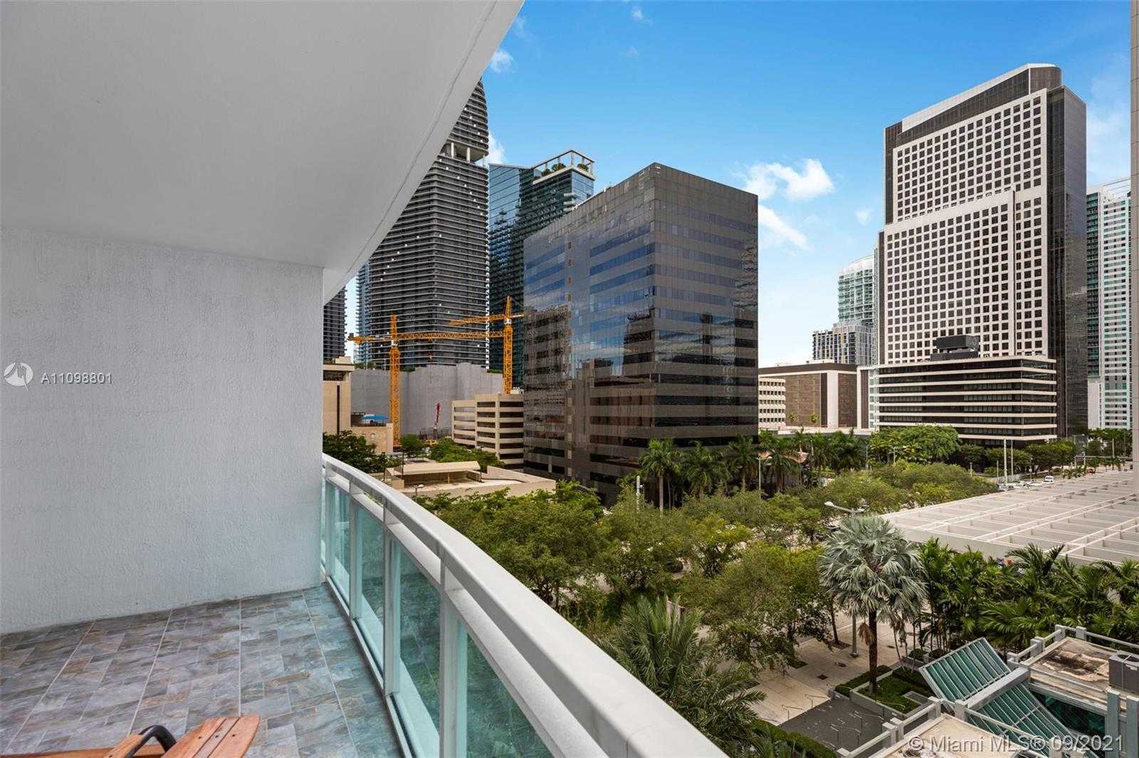 Small Image of 951 BRICKELL AVE #600, Miami Number 11