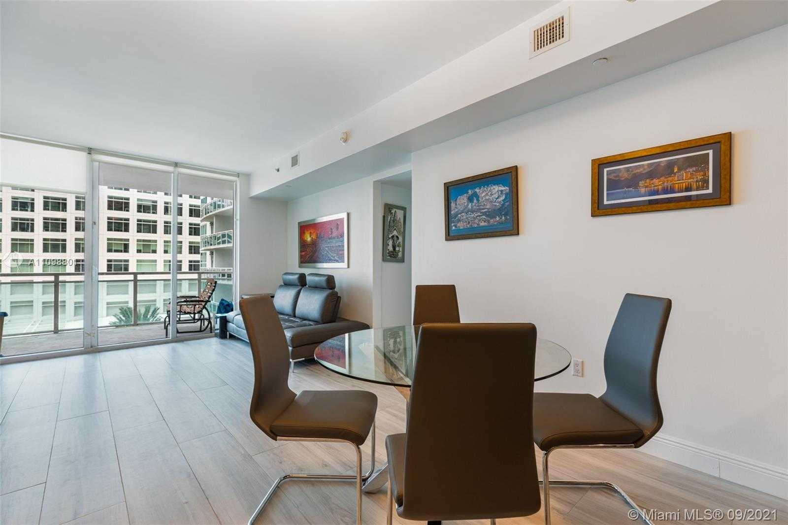 Small Image of 951 BRICKELL AVE #600, Miami Number 4