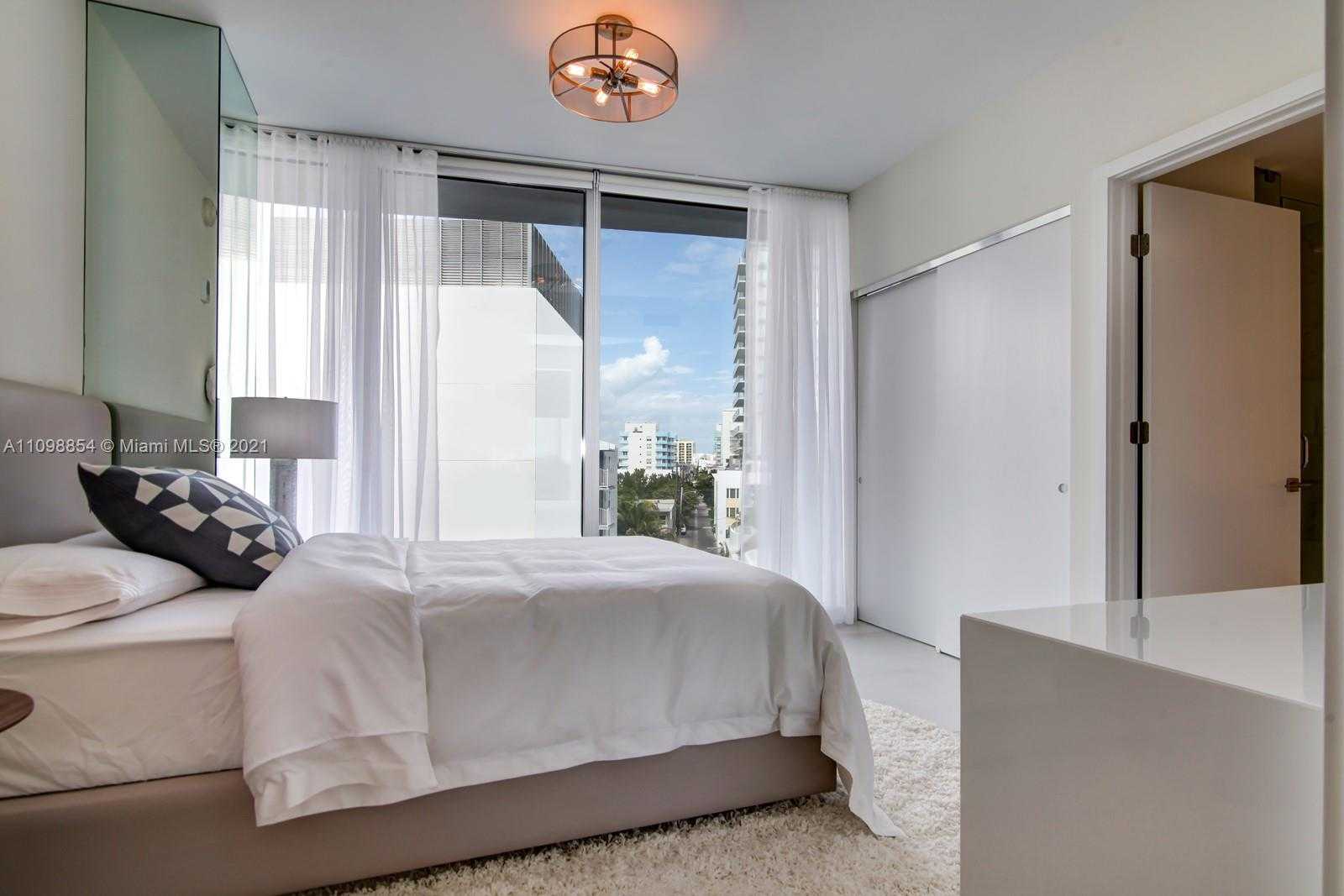 Small Image of 1 COLLINS AVE #405, Miami Beach Number 14