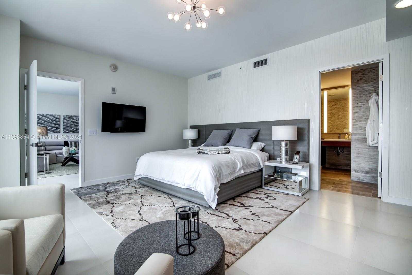 Small Image of 1 COLLINS AVE #405, Miami Beach Number 6