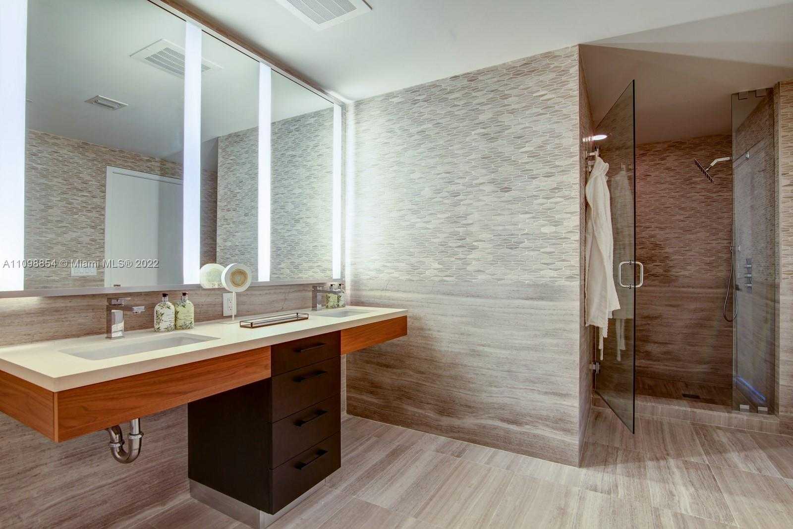 Small Image of 1 COLLINS AVE #405, Miami Beach Number 9
