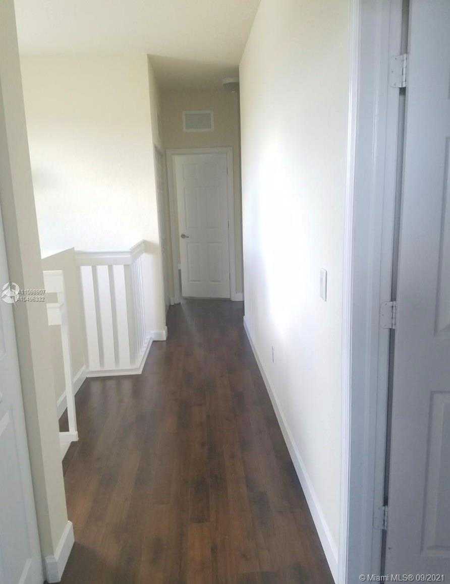 Small Image of 11269 NORTH WEST 87TH ST, Doral Number 10