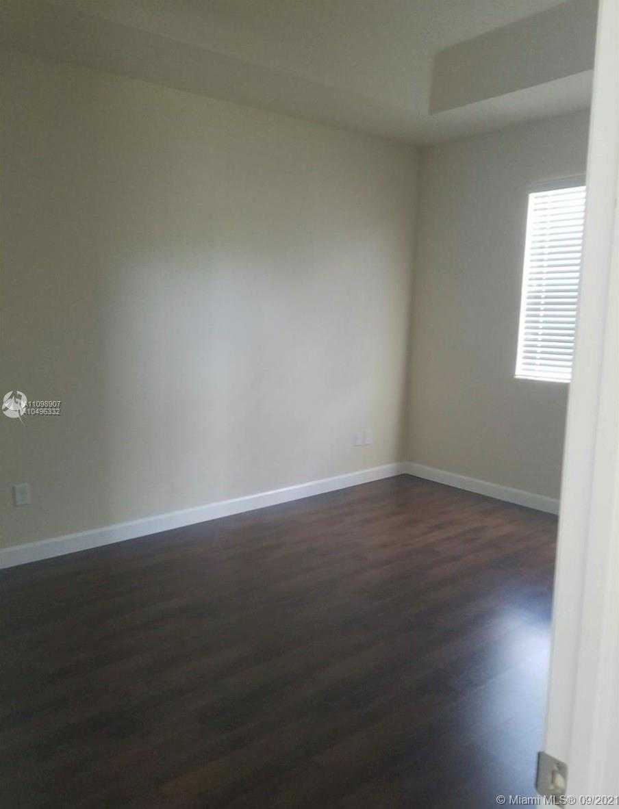 Small Image of 11269 NORTH WEST 87TH ST, Doral Number 12