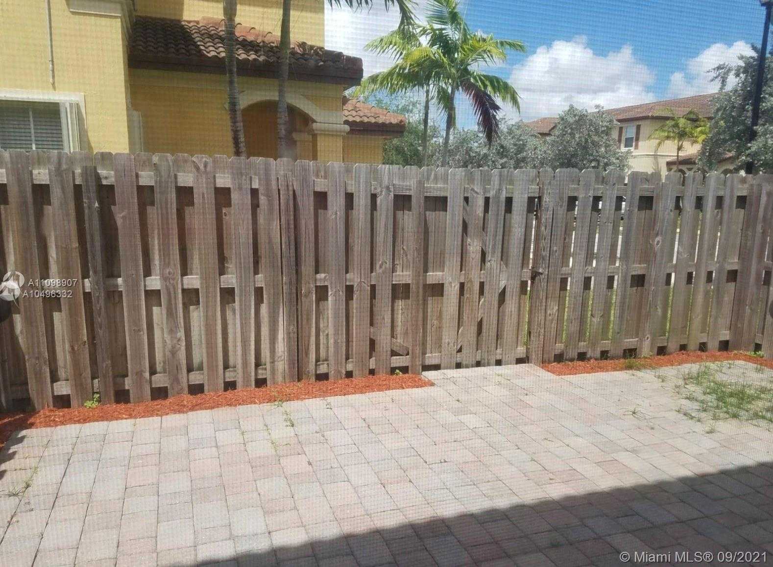 Small Image of 11269 NORTH WEST 87TH ST, Doral Number 14
