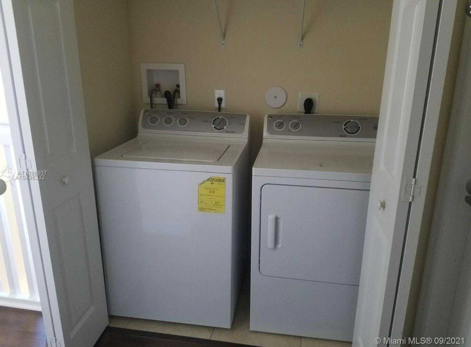 Small Image of 11269 NORTH WEST 87TH ST, Doral Number 16