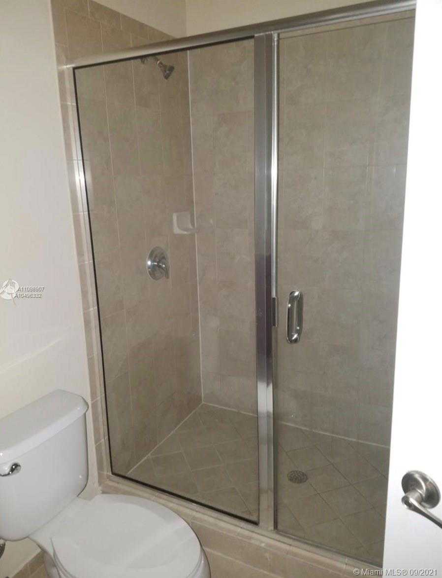 Small Image of 11269 NORTH WEST 87TH ST, Doral Number 19