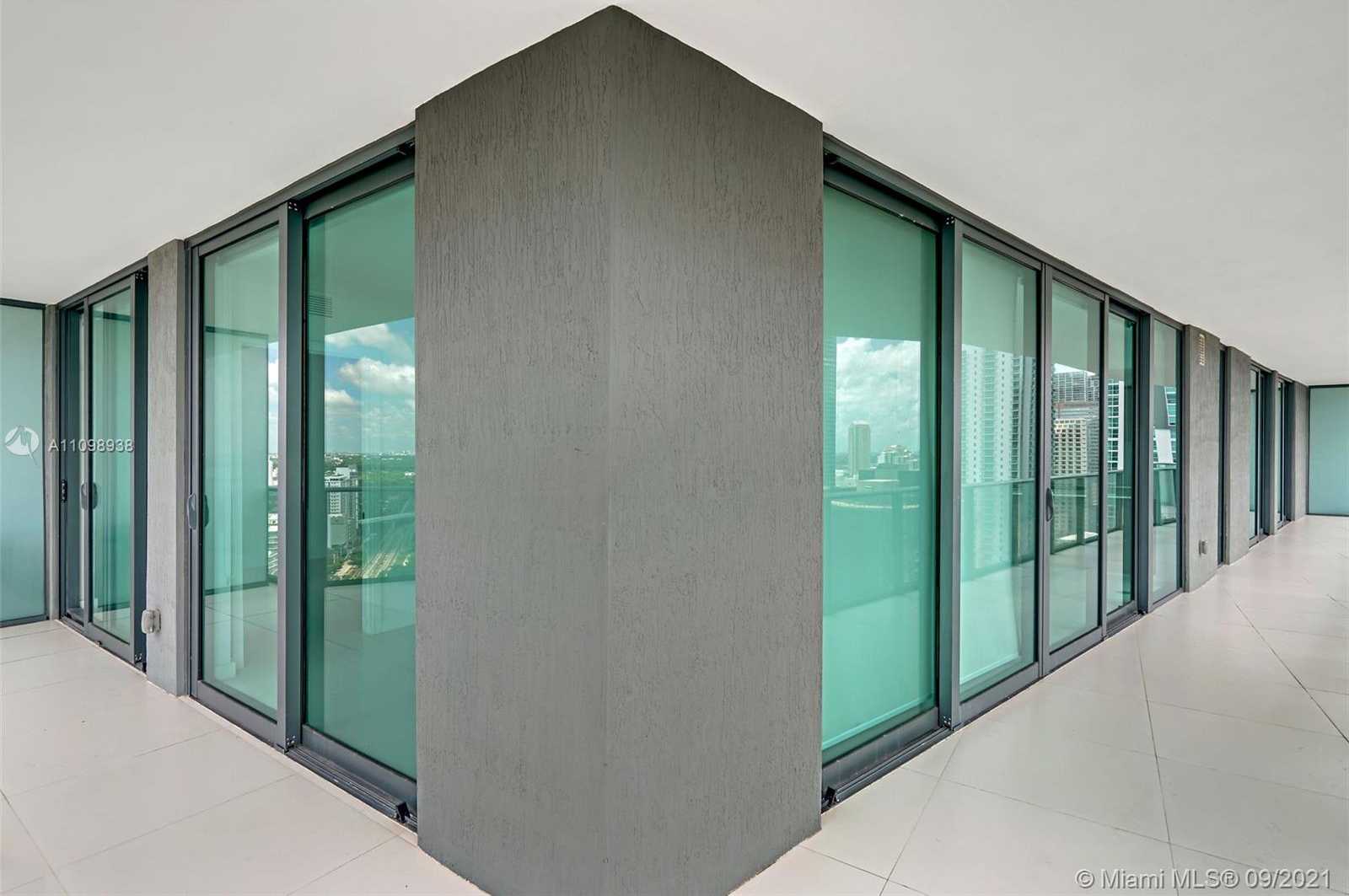 Small Image of 1300 SOUTH MIAMI AVE #2605, Miami Number 12