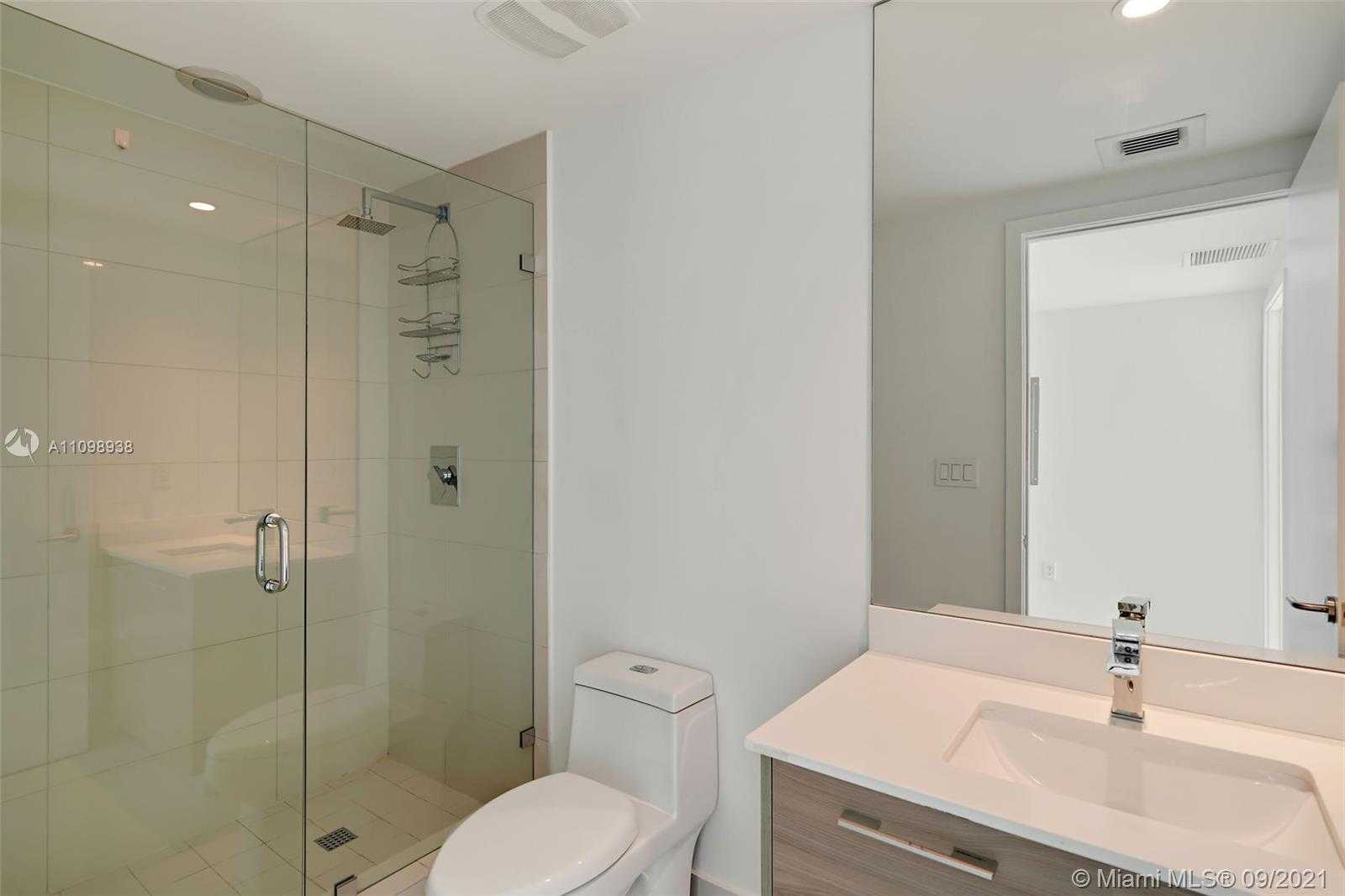 Small Image of 1300 SOUTH MIAMI AVE #2605, Miami Number 24