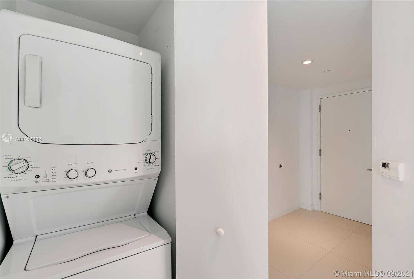 Small Image of 1300 SOUTH MIAMI AVE #2605, Miami Number 33