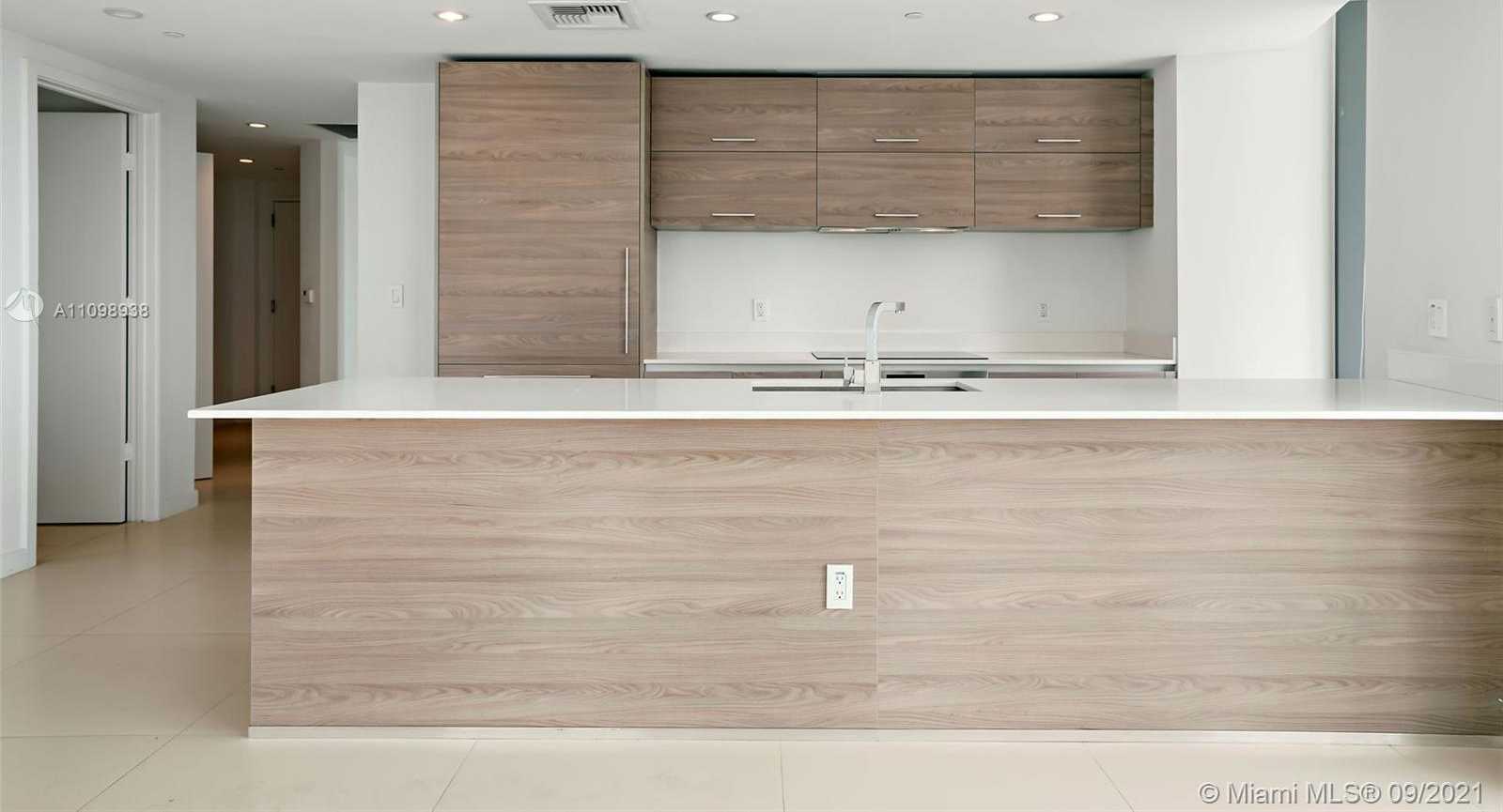 Small Image of 1300 SOUTH MIAMI AVE #2605, Miami Number 35