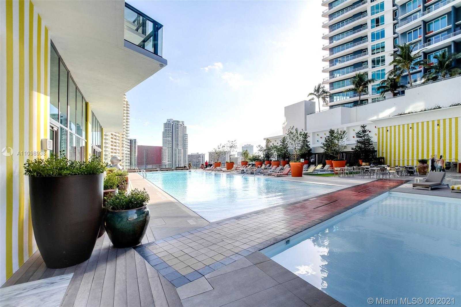 Small Image of 1300 SOUTH MIAMI AVE #2605, Miami Number 37