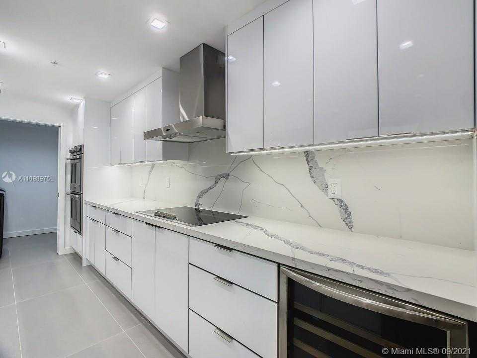 Small Image of 10350 WEST BAY HARBOR DR #8H, Bay Harbor Islands Number 12