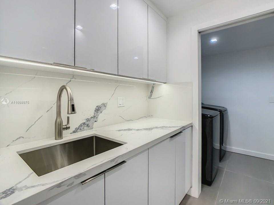 Small Image of 10350 WEST BAY HARBOR DR #8H, Bay Harbor Islands Number 13